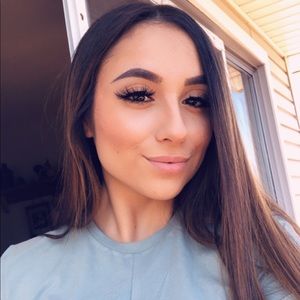 Meet your Posher, Alyssa